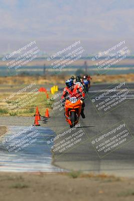 media/Aug-13-2023-CRA (Sun) [[1cfc37a6fb]]/Race 4 400 Superbike/Race/